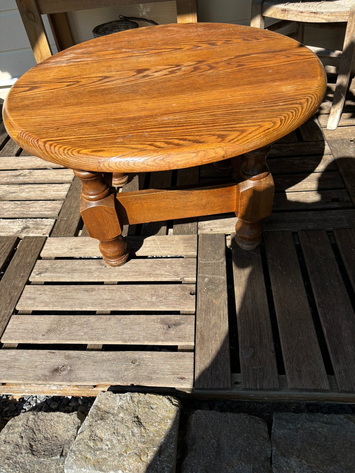 Table salon à donner, Maison & Meubles, Enlèvement, Utilisé, Chêne, 50 à 100 cm