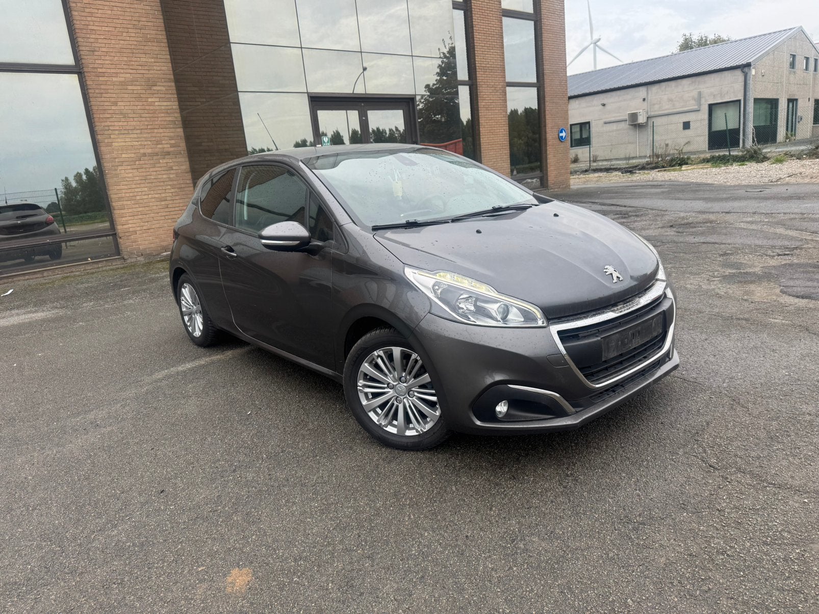 Peugeot 208 1.2 essence boite atomatique, Autos, Argent ou Gris, Achat, Euro 6, Entreprise