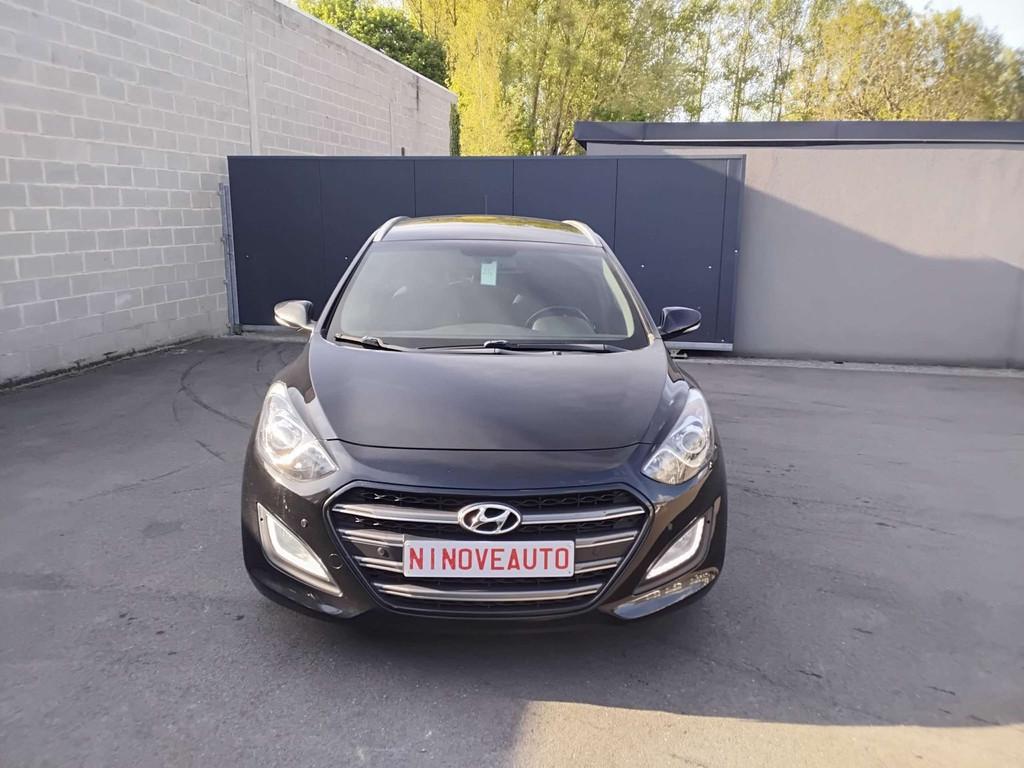 Hyundai i30 SW 1.4i Go! 1STE EIGENAAR NAVI CAM BLUET CRUISE, Voorwielaandrijving, Stof, Gebruikt, Euro 6