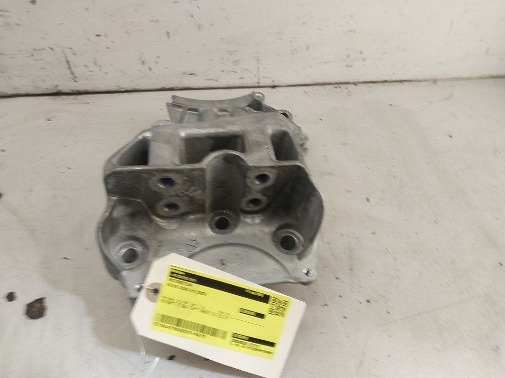 MONTAGE MOTEUR Volvo XC40 (XZ) (|32203010|), Info@volvocars.com, Volvo Car Germany GmbH, Siegburger Straße 229
50679  Köln, DE