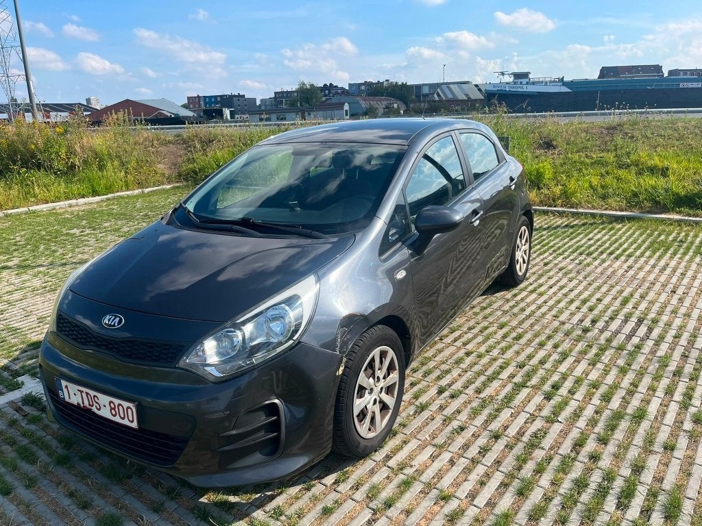 KIA RIO, Autos, Argent ou Gris, 109 kW, Euro 6, Entreprise