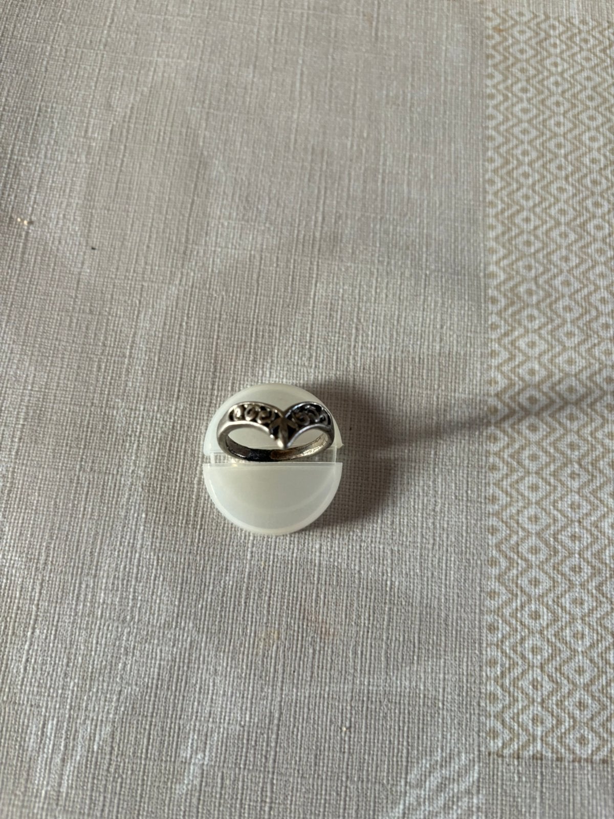 Ring, mooi model, diameter 19mm, goede staat, Handtassen en Accessoires, Ringen, Ophalen, Zo goed als nieuw