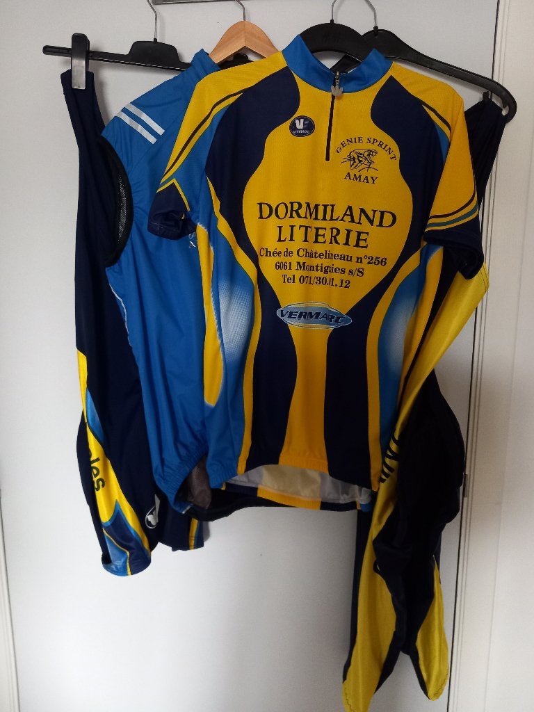 Ensemble équipement cycliste 4 pièces(taille en description), Vêtements d'extérieur, Enlèvement, Utilisé, Hommes
