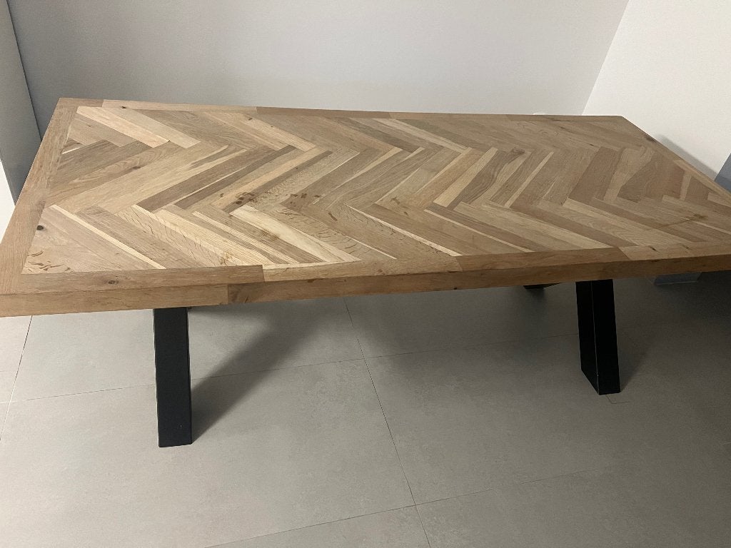 Industriële visgraat eettafel, Industriële woonstijl met moderne en hotel-chique uitstraling, Comme neuf, 100 à 150 cm, Enlèvement