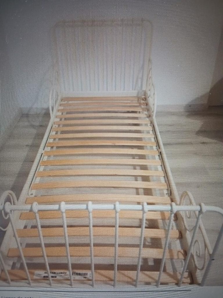 Lit évolutif acier blanc (Ikéa), Sommier à lattes, Enlèvement, 180 cm ou plus, 85 à 100 cm