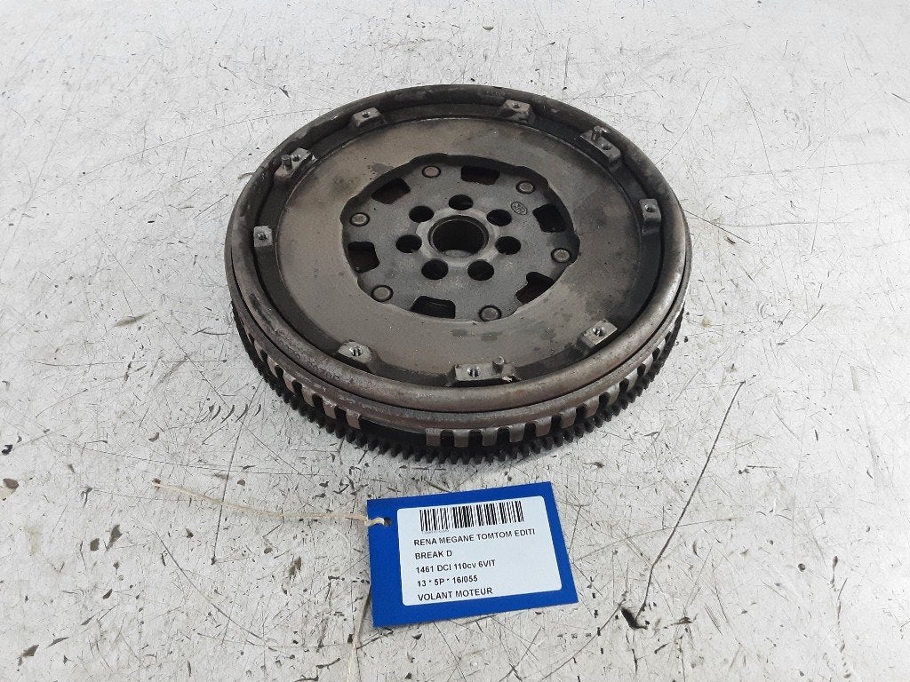 VOLANT MOTEUR Renault Megane III Grandtour (KZ), Autos : Pièces & Accessoires, Renault, Mevr. I. Hauben, Utilisé, Rue de l'Espoir 34 34
4030  GRIVEGNÉE, BE