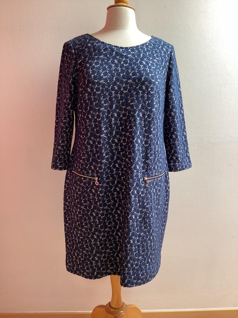 Kleed Taifun 42, Blauw, Maat 42/44 (L), Ophalen of Verzenden, Zo goed als nieuw