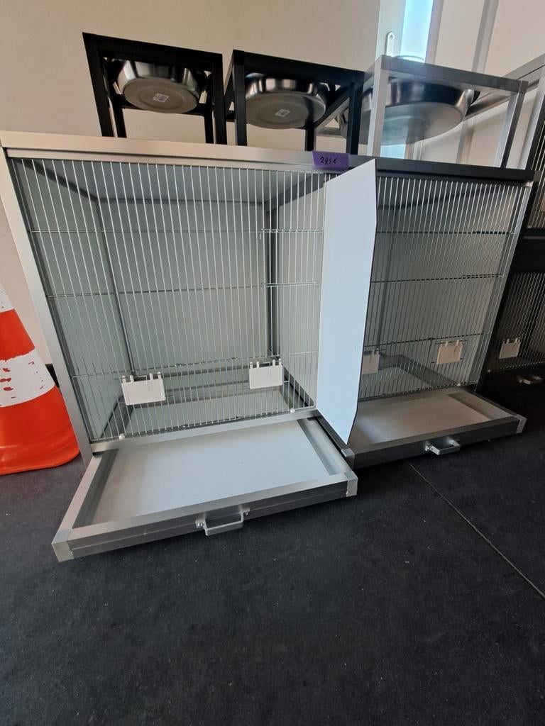KWEEKKOOI MET UITSCHUIFBARE MIDDENPLAAT . ( NIEUW ), Dieren en Toebehoren, Ophalen, Nieuw, Aluminium