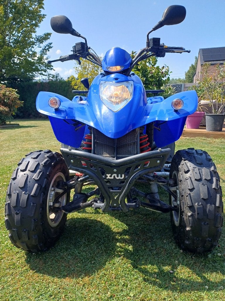 Quad Kymco KXR 250, 12 à 35 kW, 1 cylindre, 250 cm³