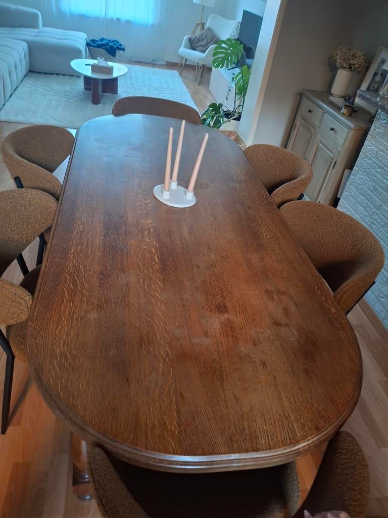 Eettafel, Enlèvement