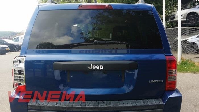 Hayon d'un Jeep Patriot, Jeep, Haillon arrière, Utilisé, -