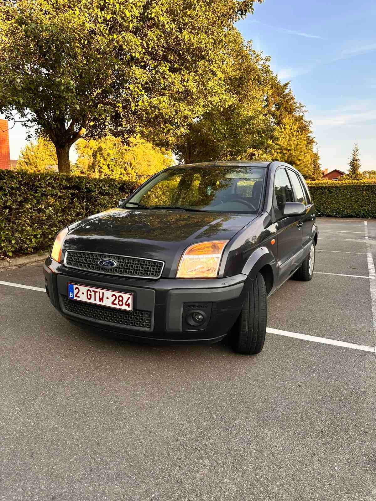 Ford fusion 1.6 benzine + MET KEURING, Ophalen, Zo goed als nieuw