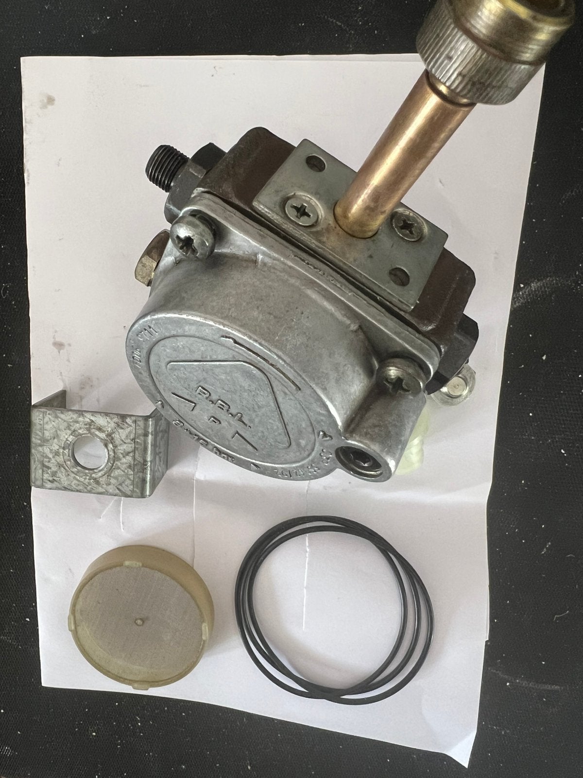 Mazout pomp voor onderdelen  voor mazout brander, Doe-het-zelf en Bouw, Verwarming en Radiatoren, Ophalen of Verzenden