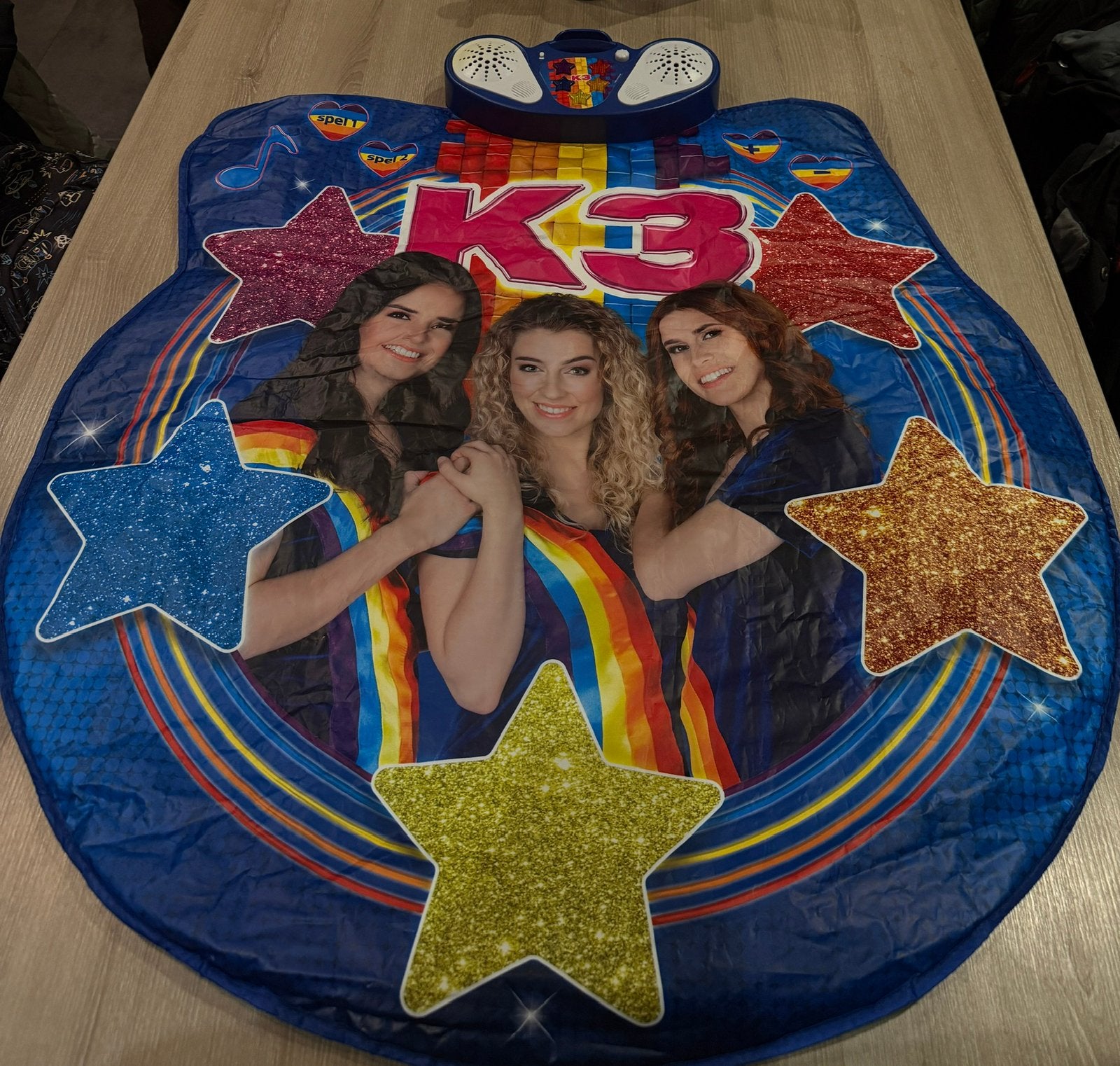 K3 dansmat, Ophalen