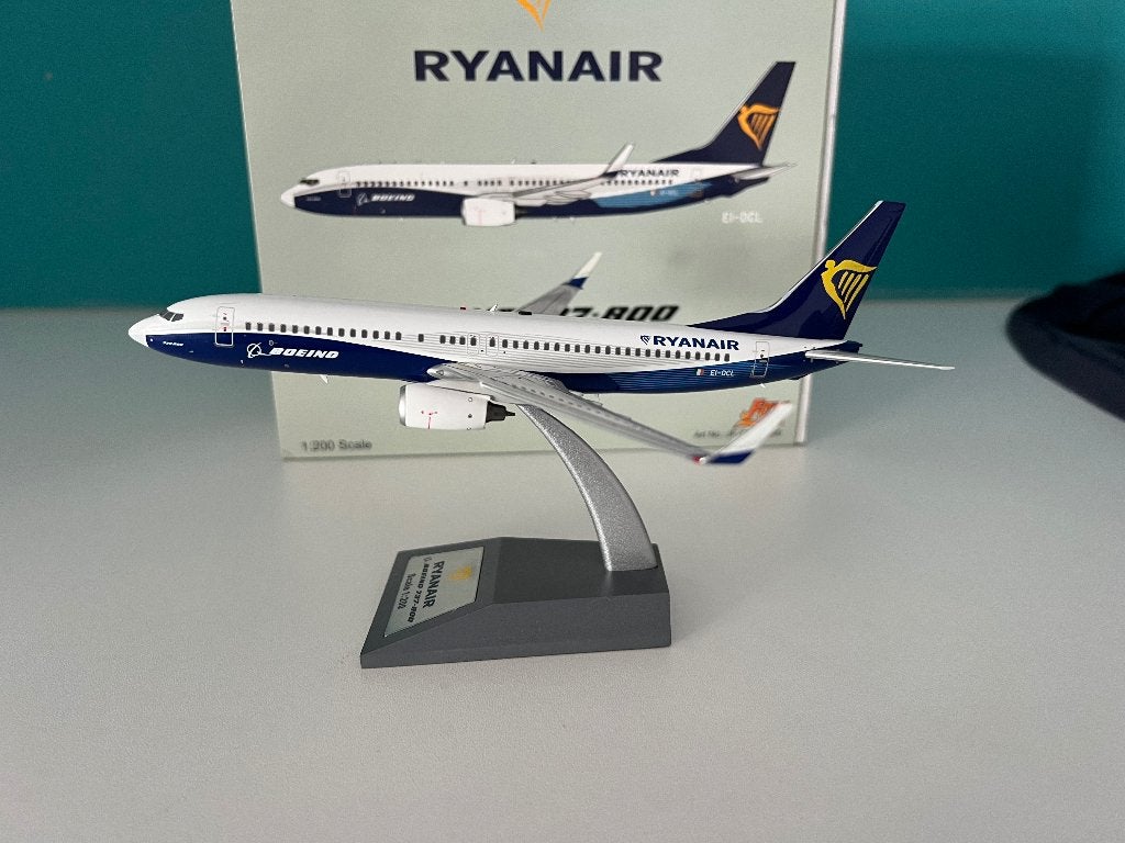 JFOX Ryanair B737-800 'Boeing New colour' Livery, Verzamelen, Ophalen of Verzenden, Nieuw, Schaalmodel