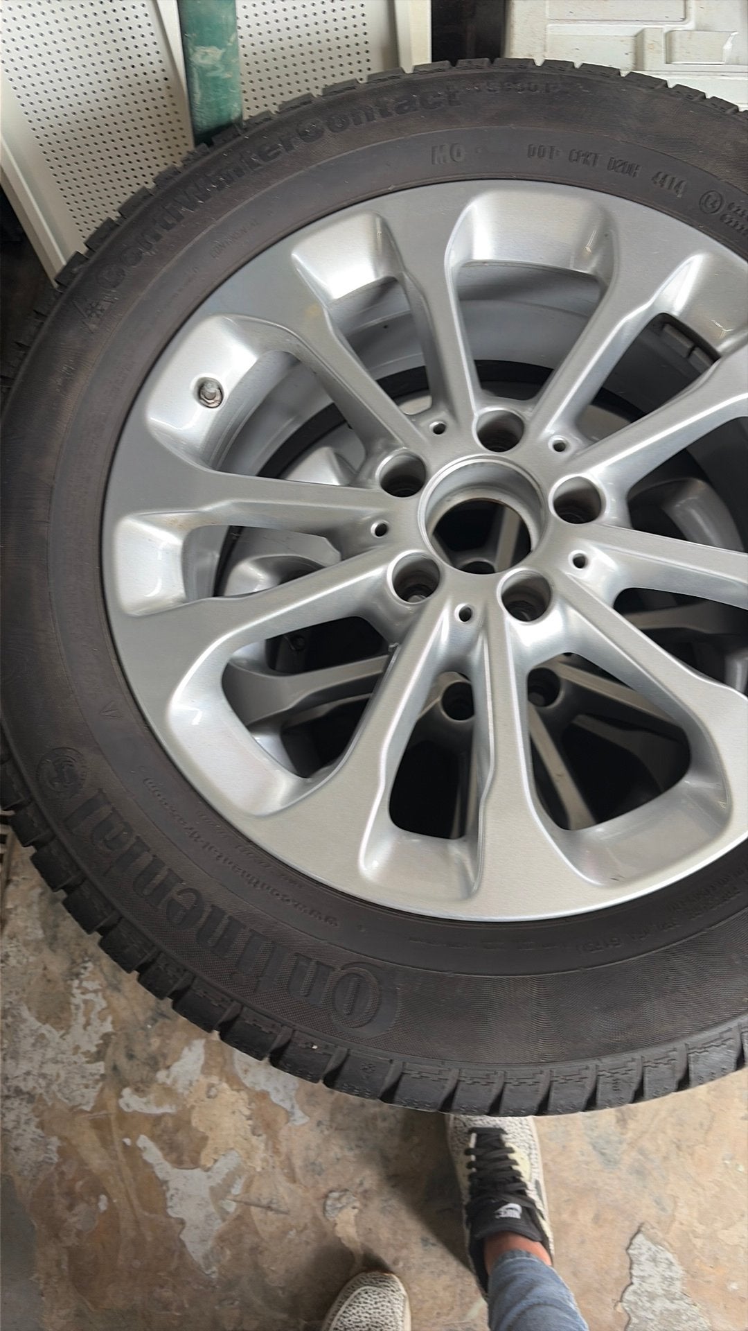 Jantes en verre Mercedes avec pneus d'hiver, Autos : Pièces & Accessoires, Véhicule de tourisme, 17 pouces, Enlèvement, Utilisé