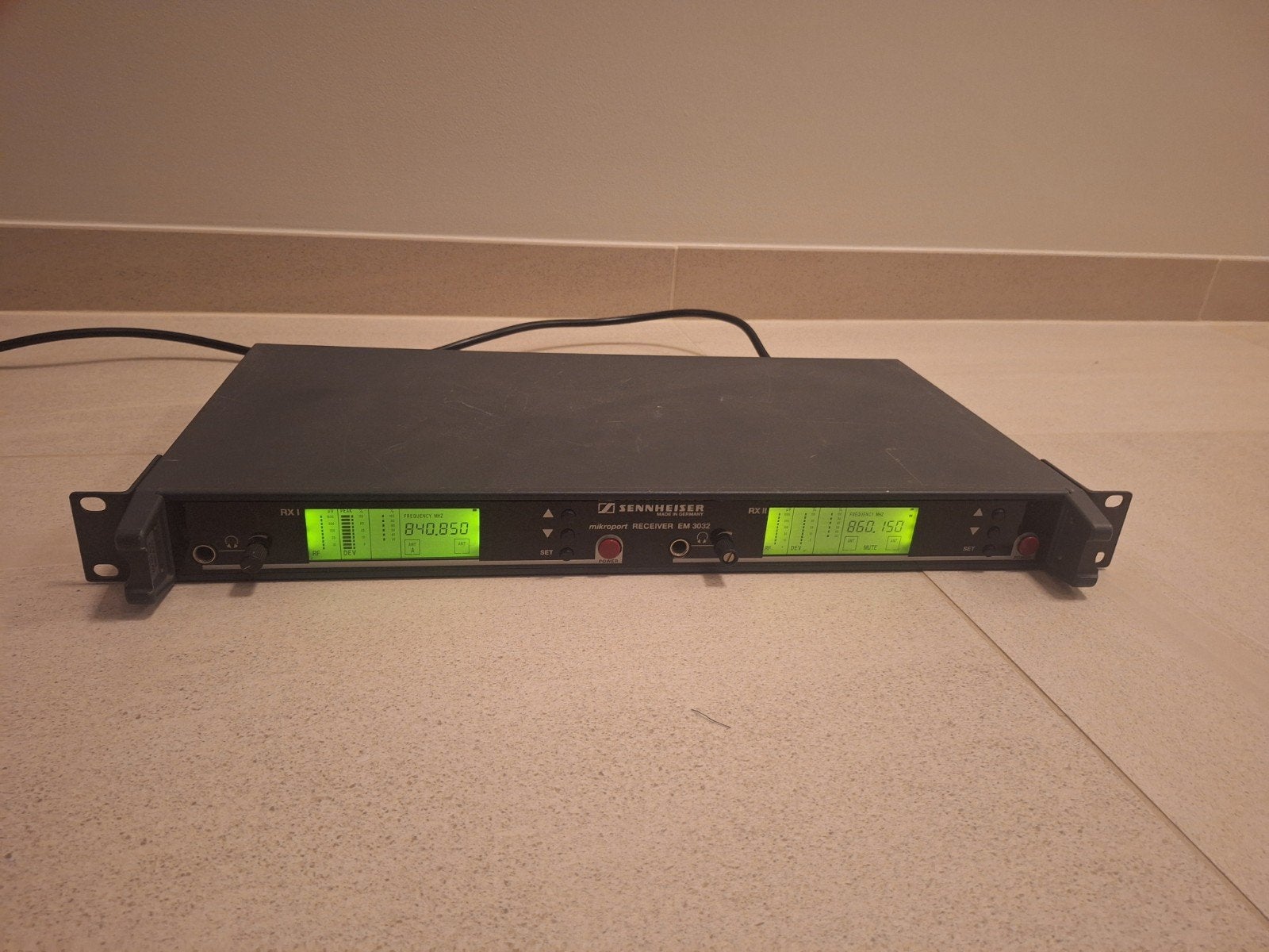 Sennheiser EM3032 Receiver, Muziek en Instrumenten, Ophalen