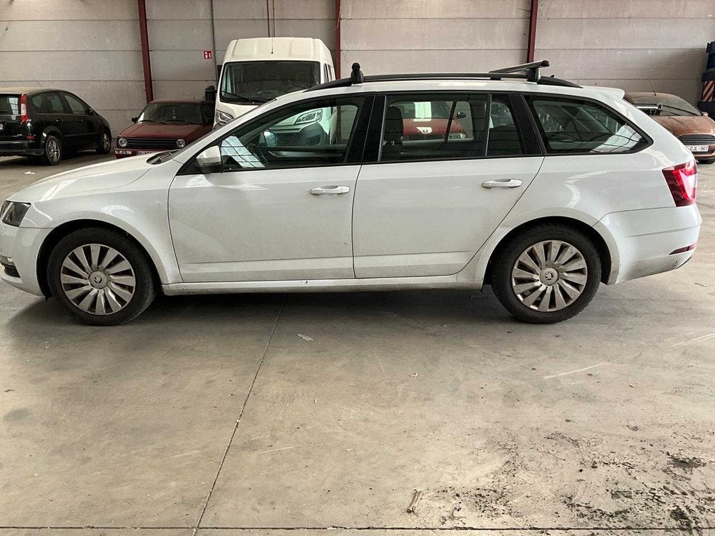 Domaine Skoda Octavia 2019, Achat, Euro 6, Entreprise, Boîte manuelle