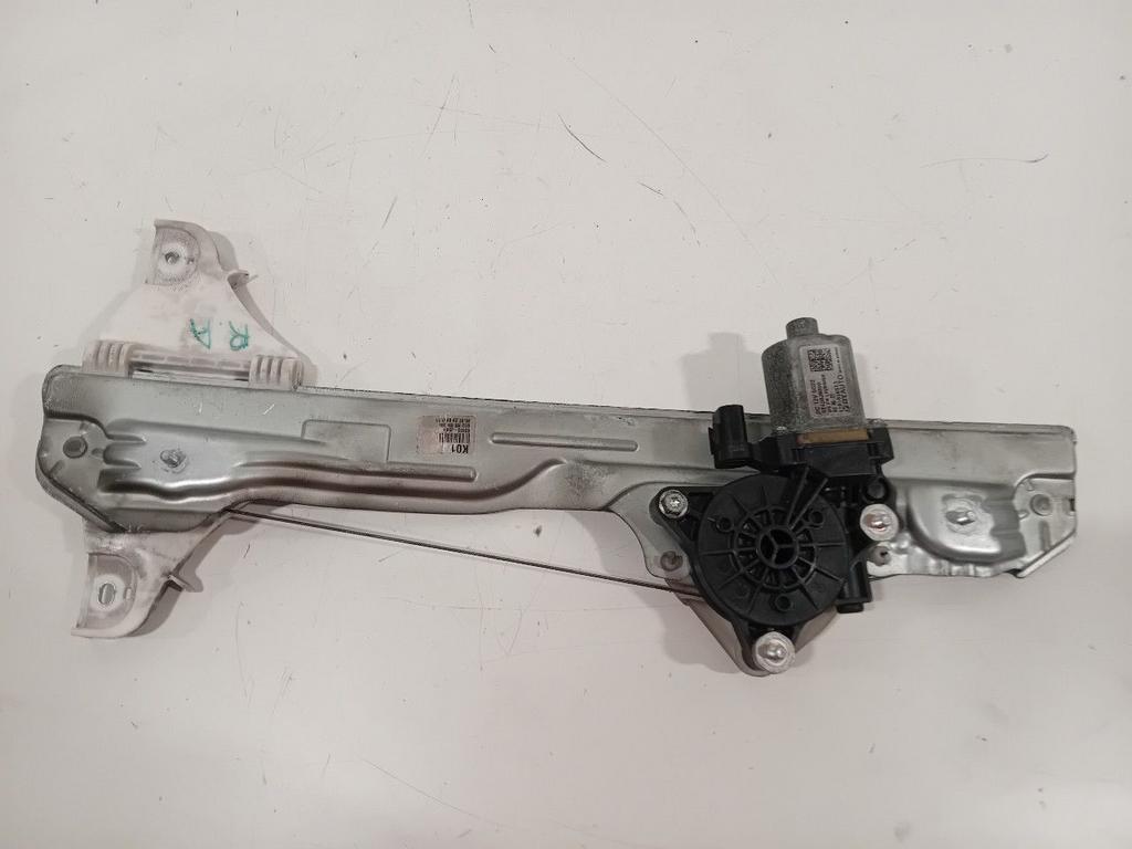 Raammechaniek elektrisch rechts achter Hyundai Kona, Onderdelen@venauto.nl, Van der Ven Autorecycling B.V., Gebruikt, Ettenseweg 76, 4706 PB Roosendaal, The Netherlands