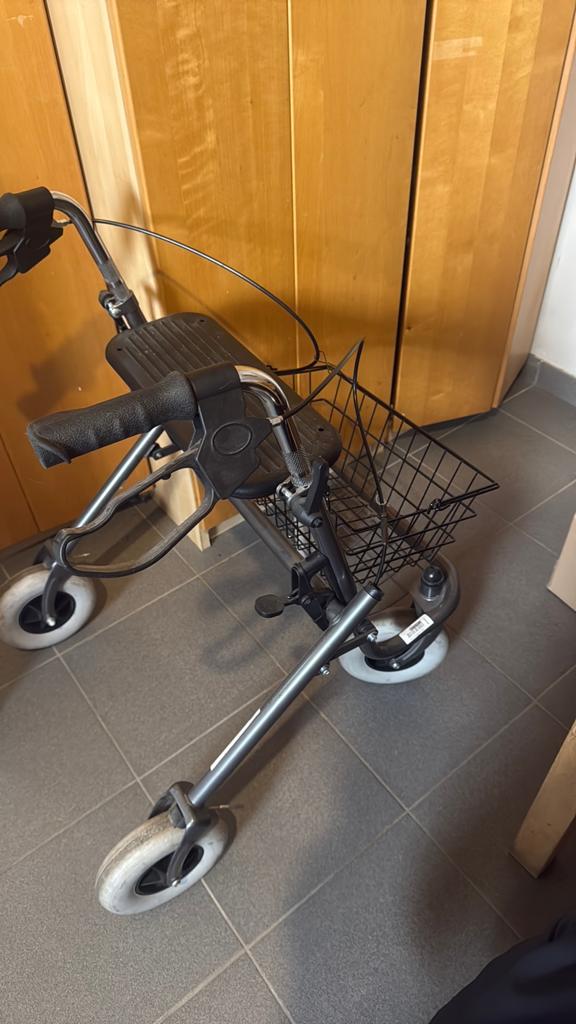 Rollator, Diversen, Ophalen of Verzenden, Lichtgewicht, Zo goed als nieuw