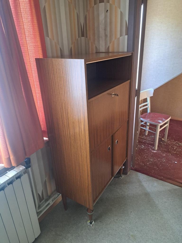 Retro buro/opbergkast, Ophalen