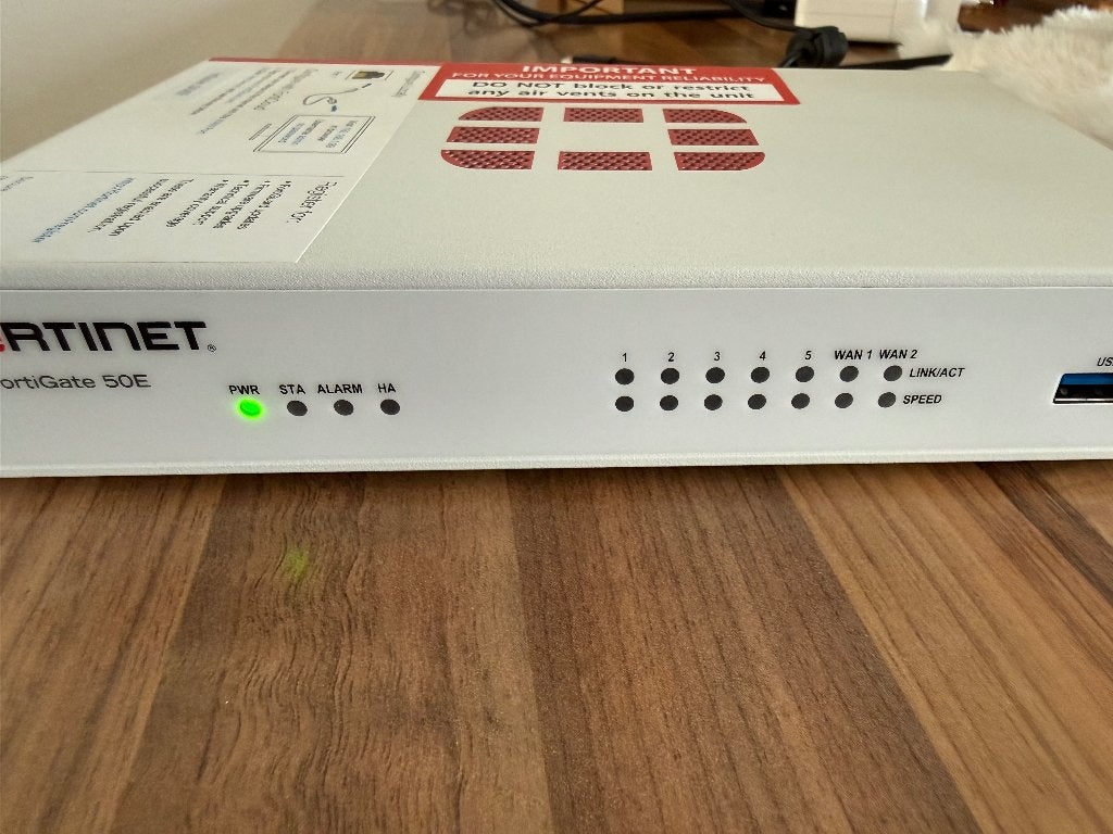 Fortigate 50E, Enlèvement, Comme neuf, Routeur, Fortinet - Fortigate