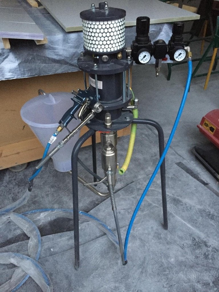 Pneumatische verfpomp, Doe-het-zelf en Bouw, Schildersmaterialen, Zo goed als nieuw, Verfspuit of Verfpomp, Ophalen