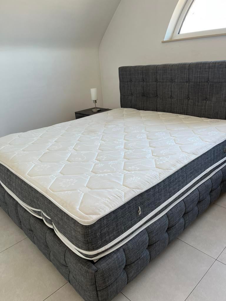 Bed met matrass en 2 kasten, Huis en Inrichting, Ophalen, Zo goed als nieuw