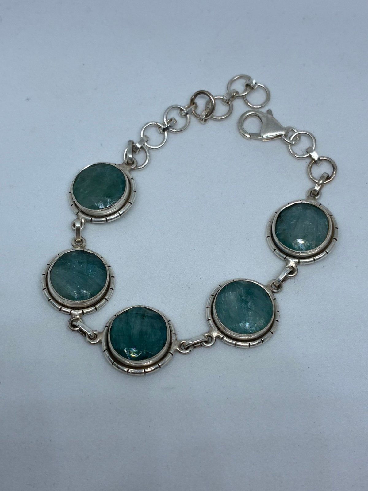 Zilver 925 Armband met Echte Smaragden - Verstelbaar, Bijoux, Sacs & Beauté, Bracelets, Neuf, Enlèvement ou Envoi, Vert, Avec pierre précieuse