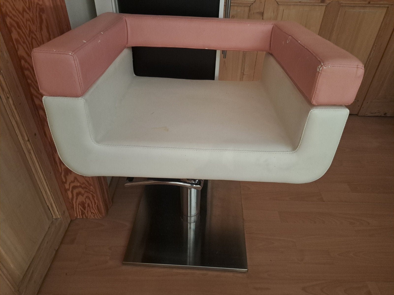 fauteuil de coiffeur rétro, Enlèvement