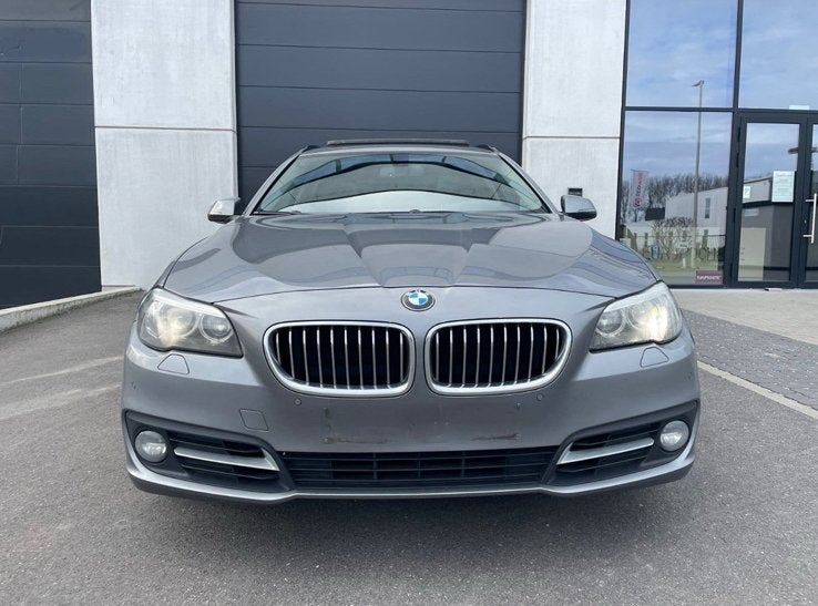 Bmw F11* 520D* 2l D* automaat * Euro6B* 320.000 km, Autos, BMW, Cuir, Argent ou Gris, Entreprise, 5 portes