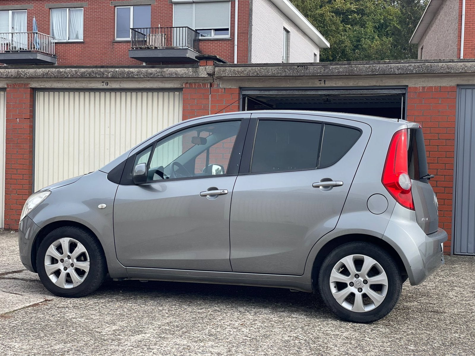 Opel Agila 1.2 Benzine / LEZ vrij !!!, Handgeschakeld, 5 deurs, Particulier, Airconditioning
