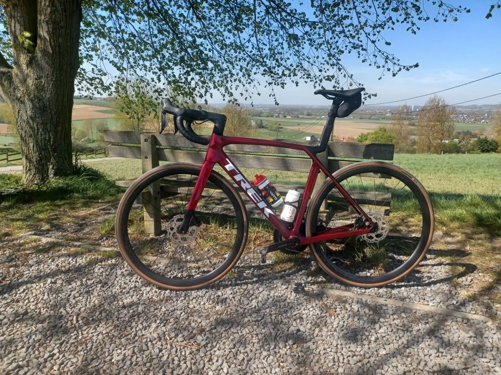 Trek madone sl6 gen 8 maat ML (56), Fietsen en Brommers, Fietsen | Racefietsen, Ophalen, Carbon