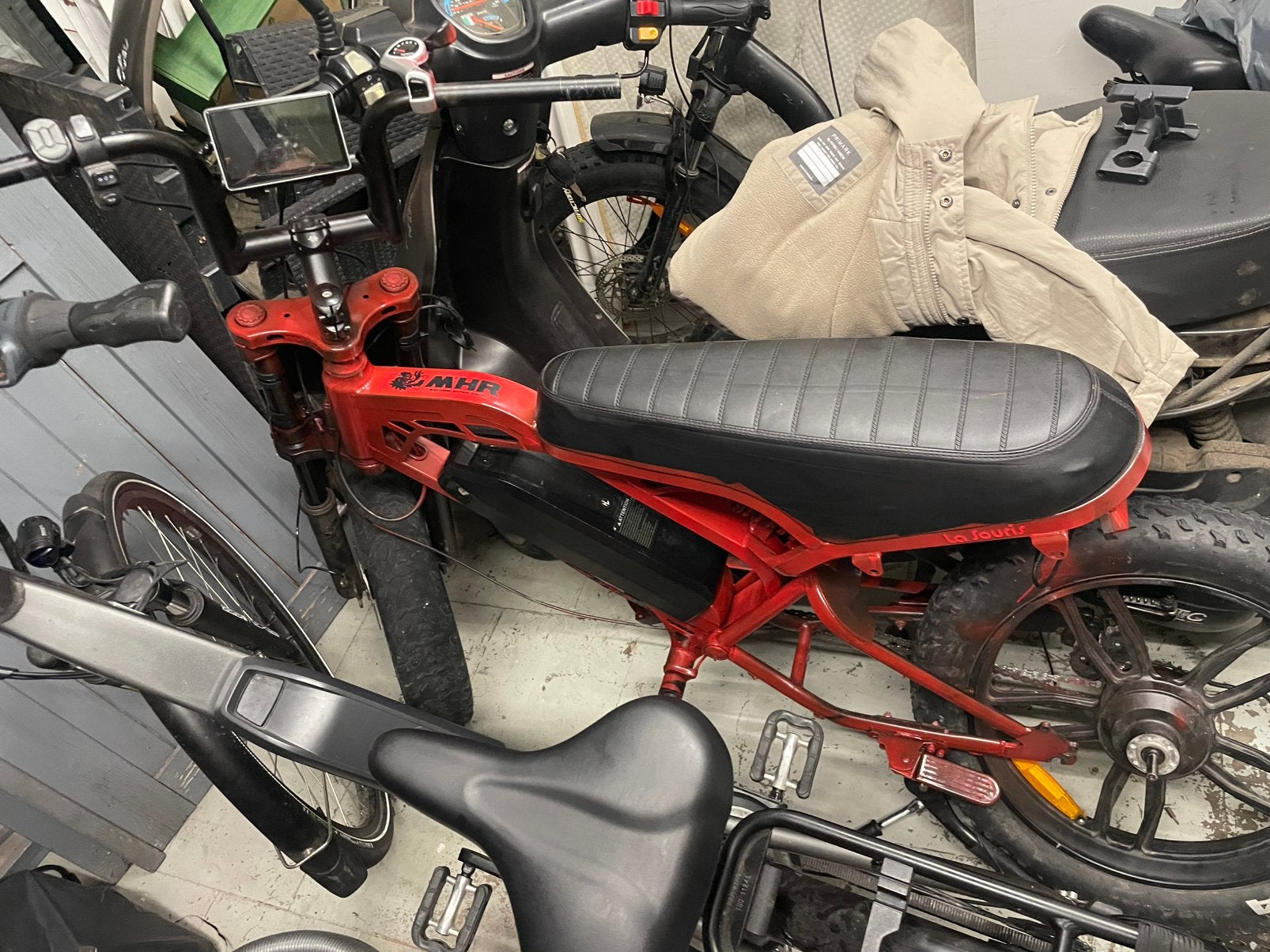 Motor alleen kapot  gashendel is er bij handvatte ook, Fietsen en Brommers, Ophalen, Zo goed als nieuw
