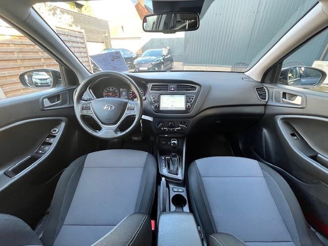 Hyundai i20 Benzine - AUTOMAAT - Slechts 21000 km !, Autos, Argent ou Gris, Achat, Euro 6, Entreprise