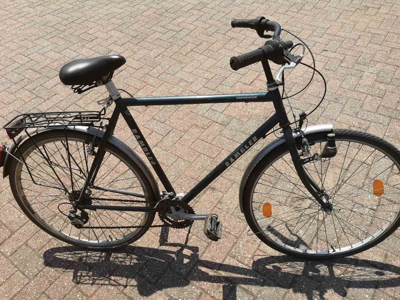 Differents velos pour la piece ou a réparer, Enlèvement
