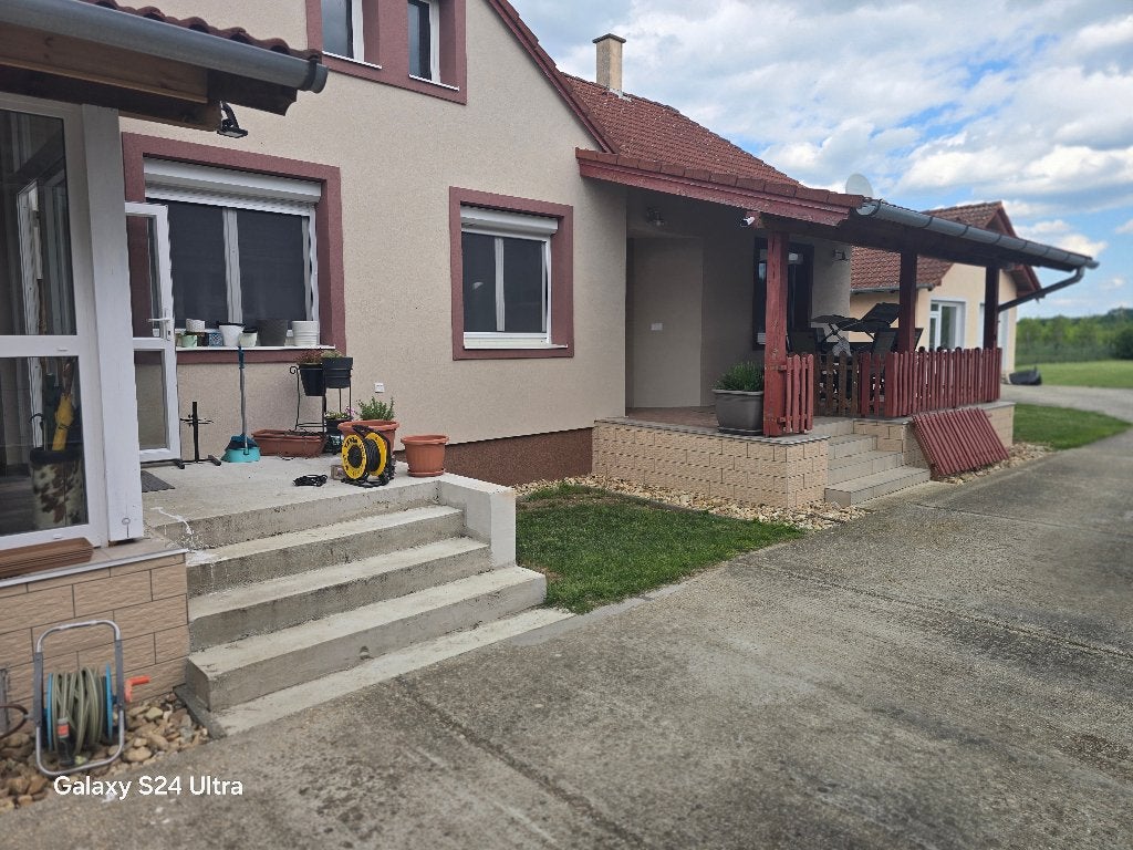 Volledig gerenoveerd 155m² huis aan de Oostenrijkse grens, Immo, Dorp, 12 kamers, Csénye, Verkoop zonder makelaar