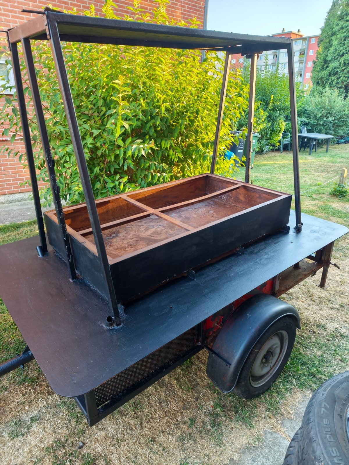 remorque barbecue, Ophalen