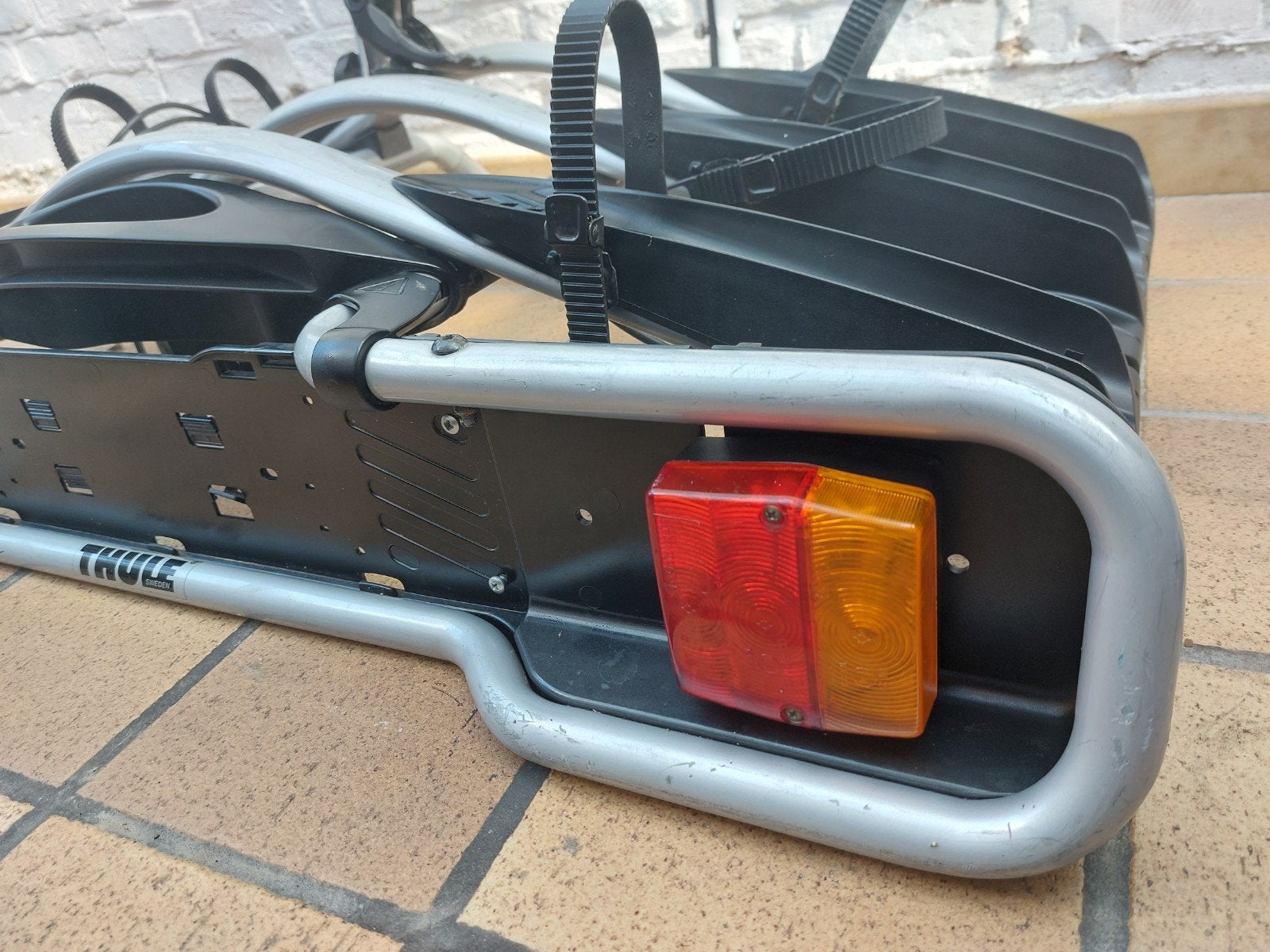 Thule 943 voor 3 fietsen, Ophalen