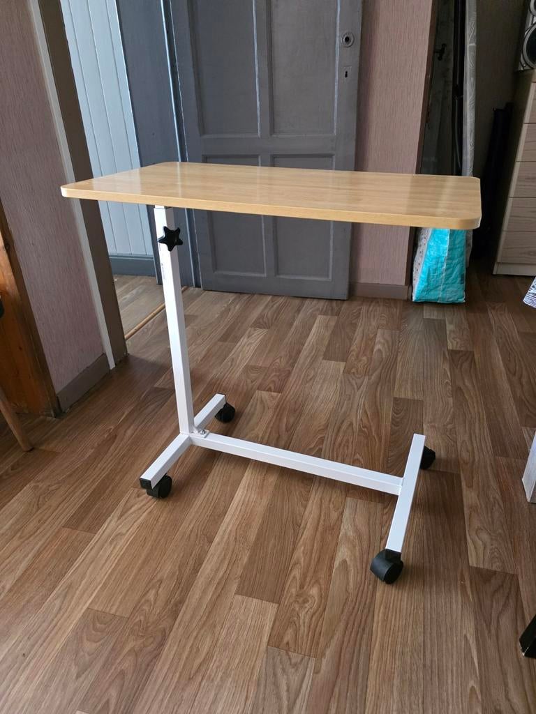 Table pour personnes âgées, Enlèvement