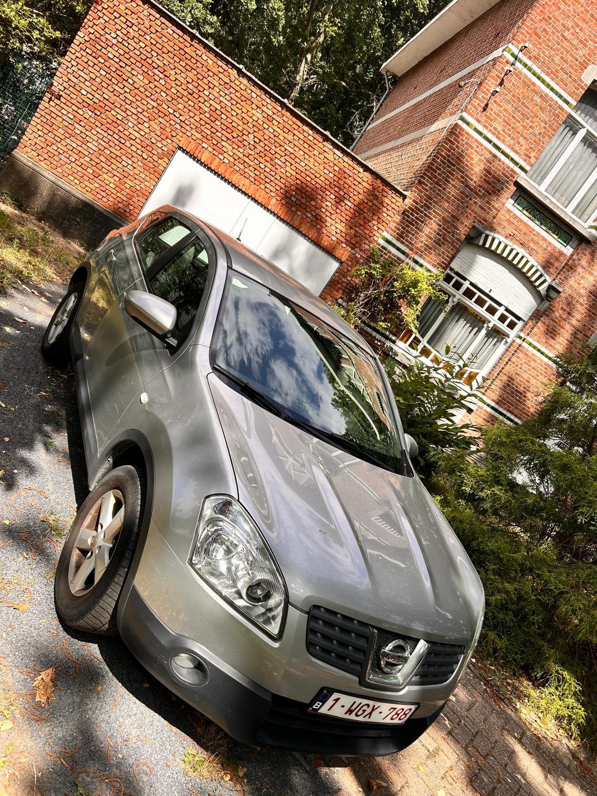 Nissan qashqai 1,600cc benzine, Voorwielaandrijving, Stof, 4 cilinders, 685 kg