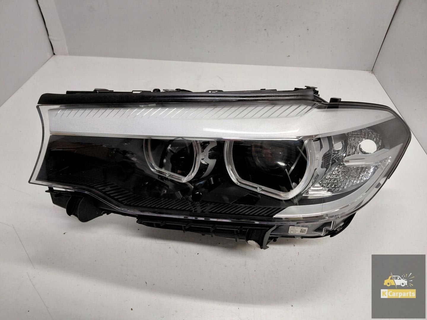 7439199, Phare gauche LED BMW G30 sans clairage, id al, Petuelring 130
80788  Munich, DE, Info@bmw.de, Utilisé, BMW