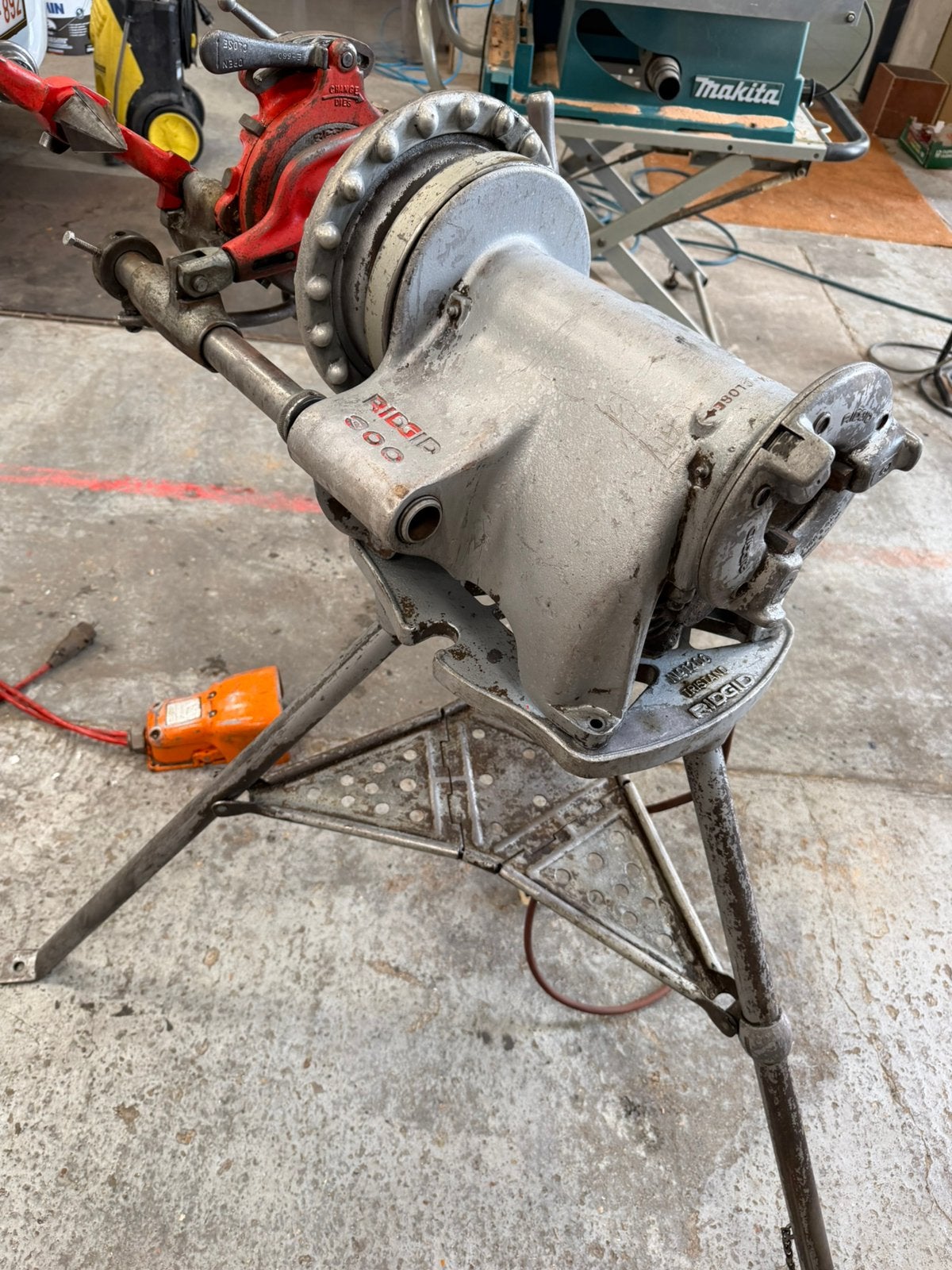 Draad snijmachine, Bricolage & Construction, Matériel de peinture, Enlèvement, Comme neuf