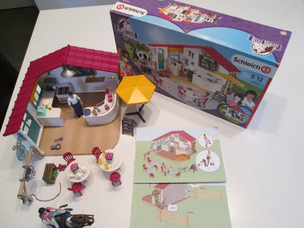 Schleich ; nr 42519 ruiters café met 1 paard 2 mannetjes, Enlèvement ou Envoi, Comme neuf