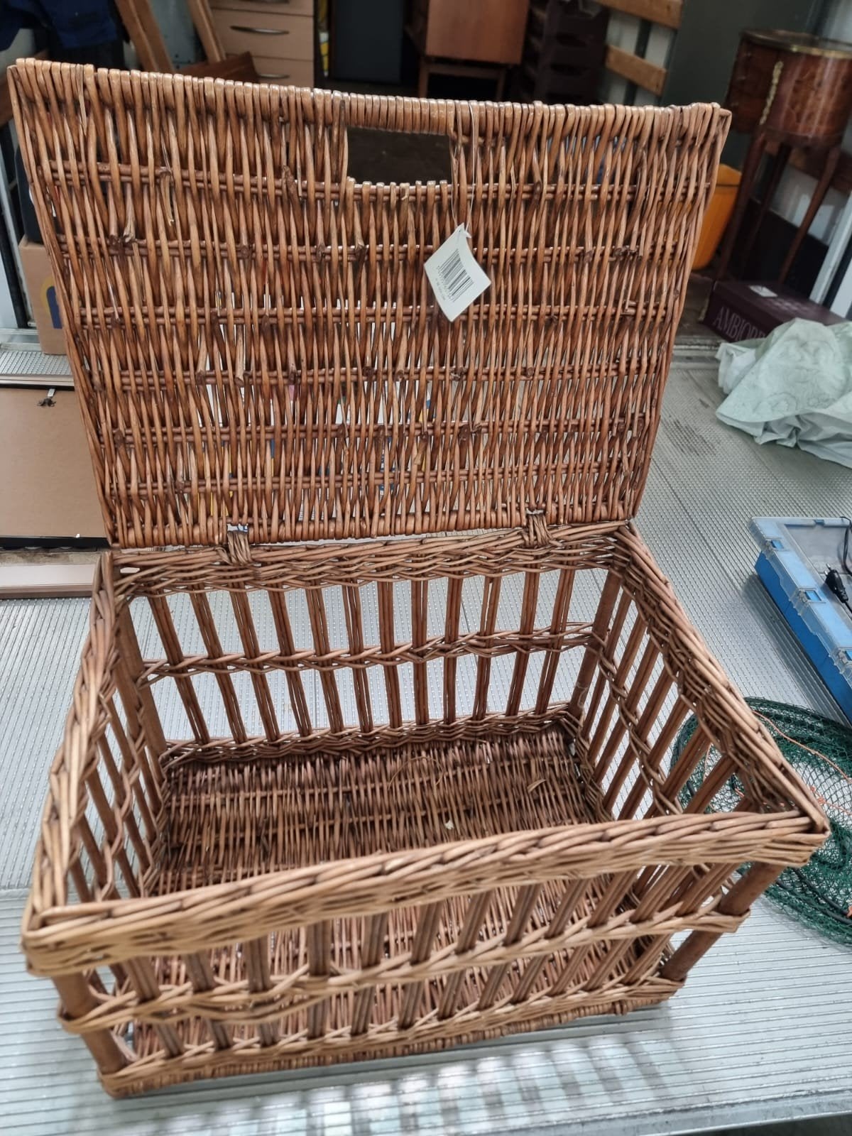 Panier en osier 40x60x38 cm en très bon état, Enlèvement, Panier
