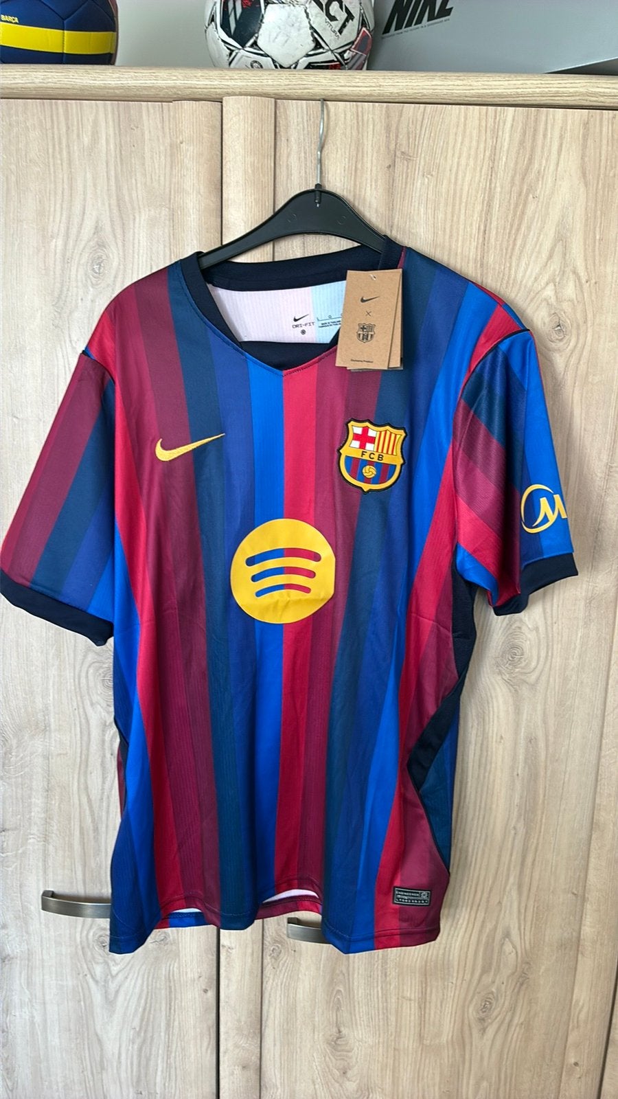 FC Barcelona 26/27, Maat L, Ophalen of Verzenden, Nieuw, Shirt