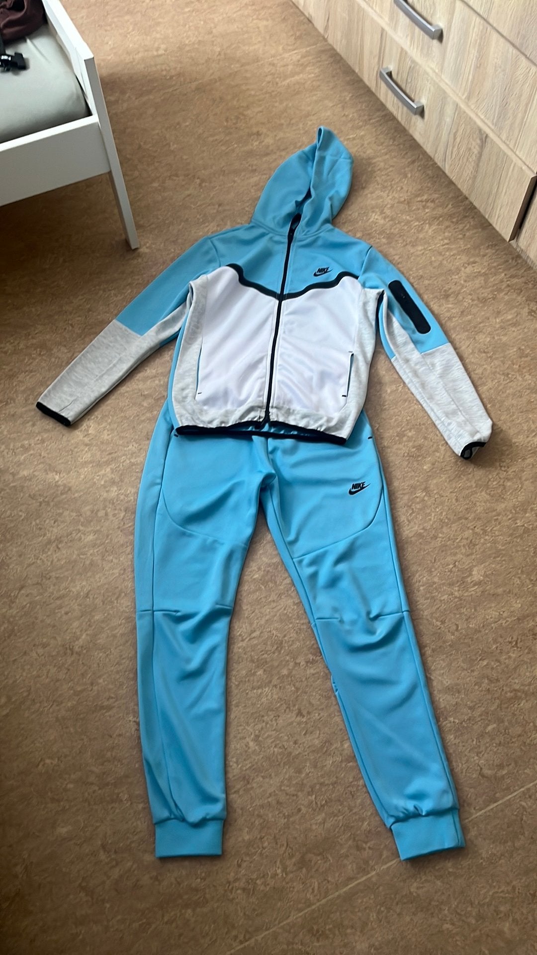 Nike tech blue, Kleding | Dames, Homewear, Ophalen, Zo goed als nieuw, Maat 38/40 (M), Blauw