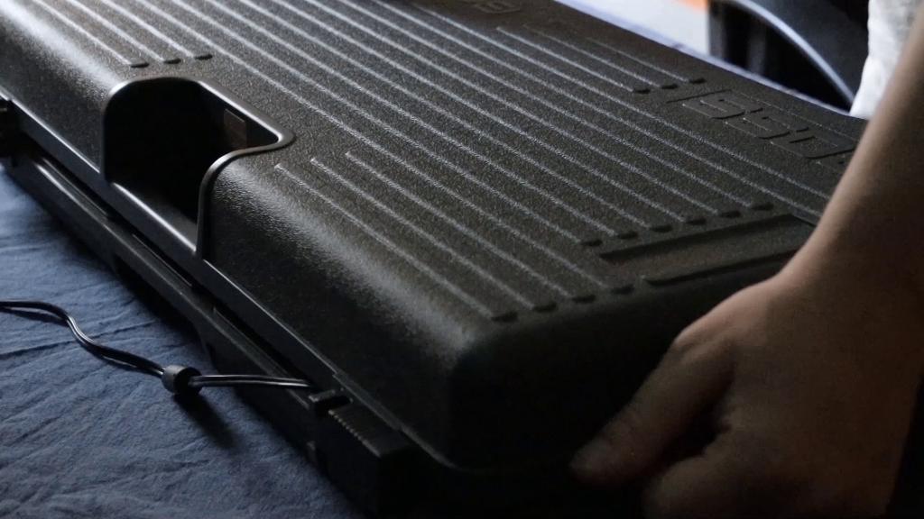 Boss Bcb-90x Pedalboard/Flightcase met adapter, Musique & Instruments, Effets, Enlèvement, Comme neuf, Multi-effet