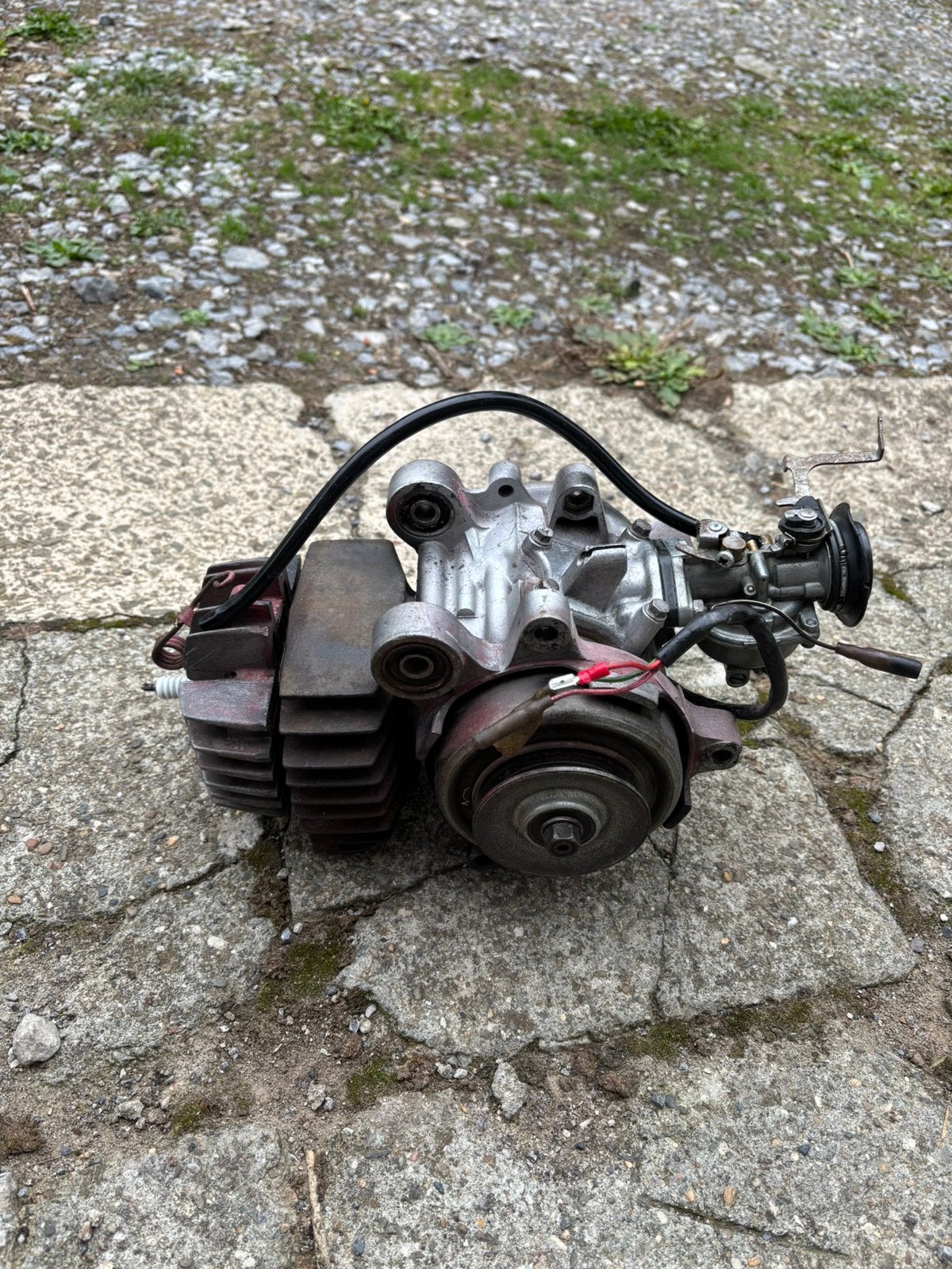 Moteur mono de camino, Enlèvement