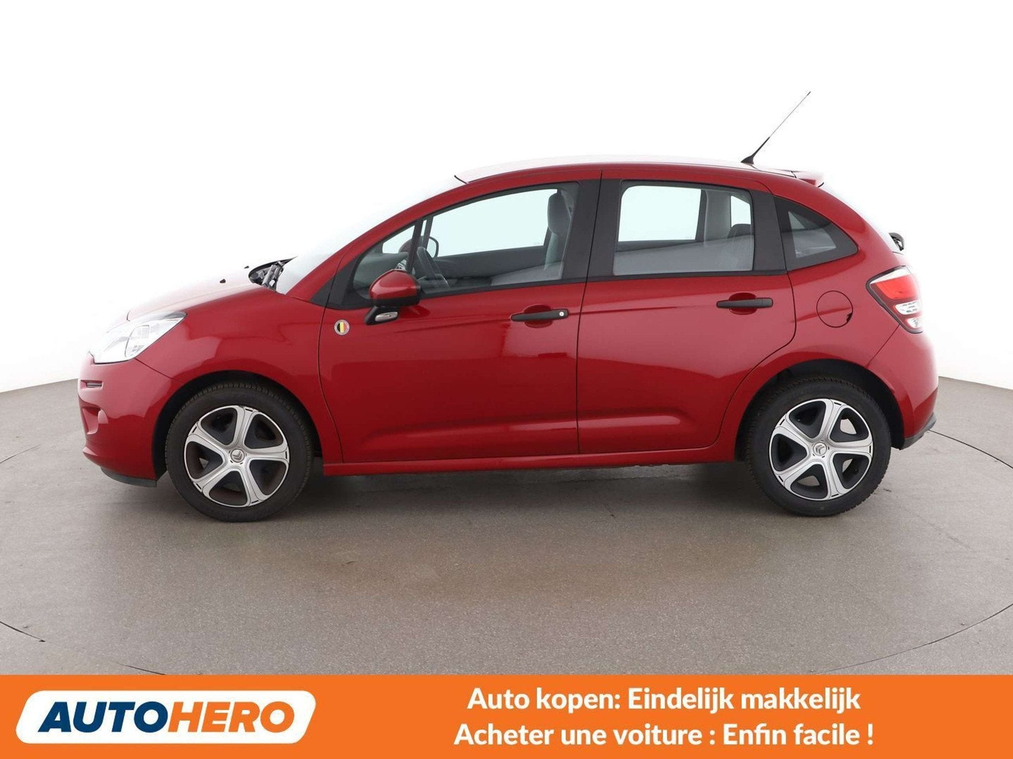 Citroën C3 1.0 VTi Live Edition (bj 2016), Auto's, Citroën, Voorwielaandrijving, Stof, Zwart, https://public.car-pass.be/vhr/ede55249-a027-47da-b3f3-0af652485591